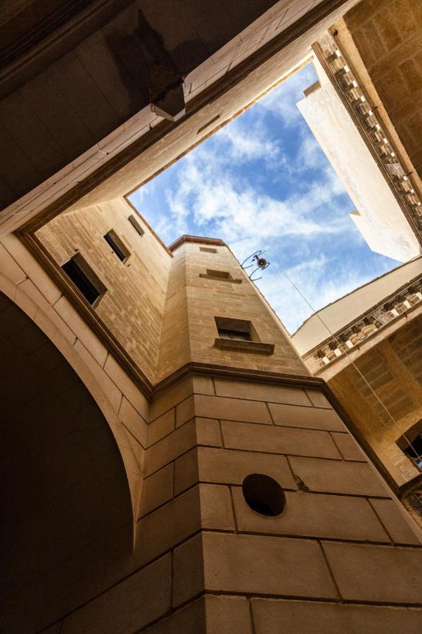 Chateau De Collias ภายนอก รูปภาพ
